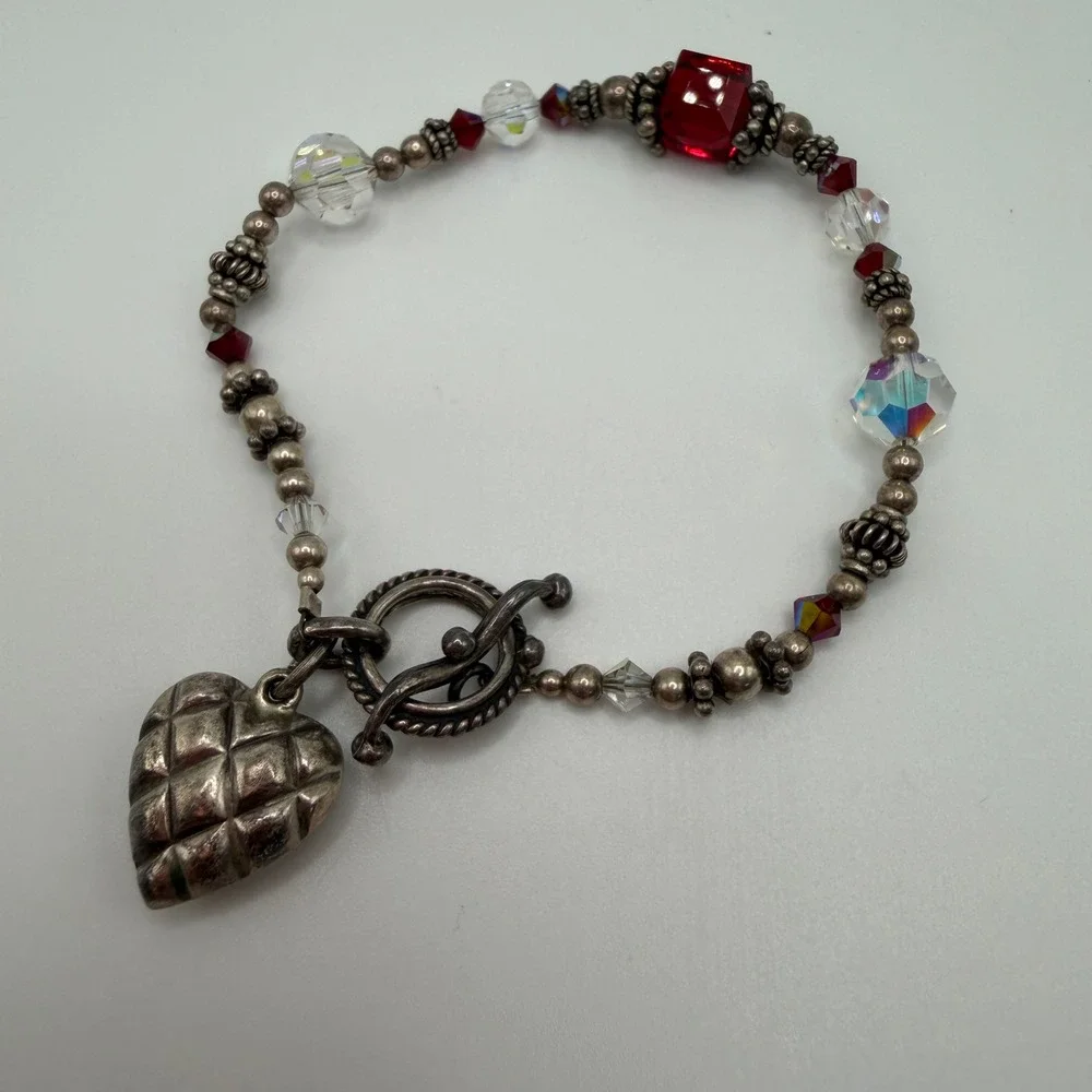 VTG Style Red Ruby AB Crystal Beaded Toggle Bracelet Quilted Heart Charm Sweet